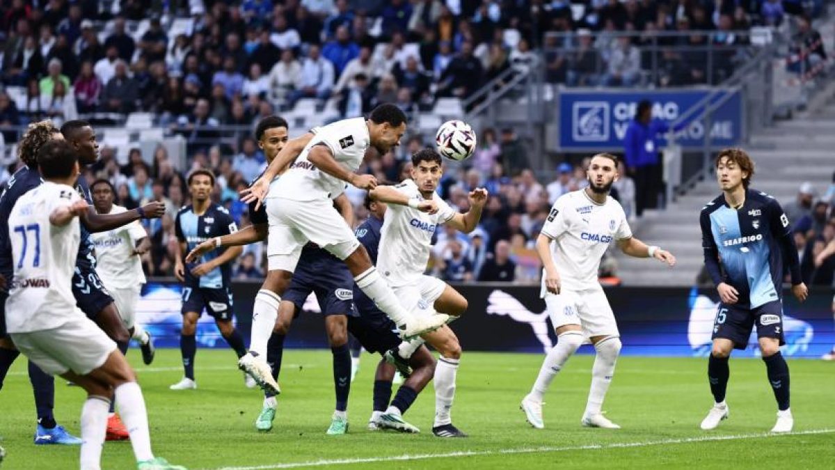 Jugadores de Le Havre preparándose para recibir al PSG en un partido marcado por los primeros minutos
